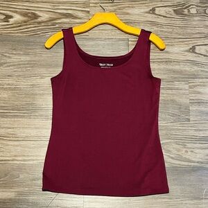 🍷 White House Black Market - Merlot Cami